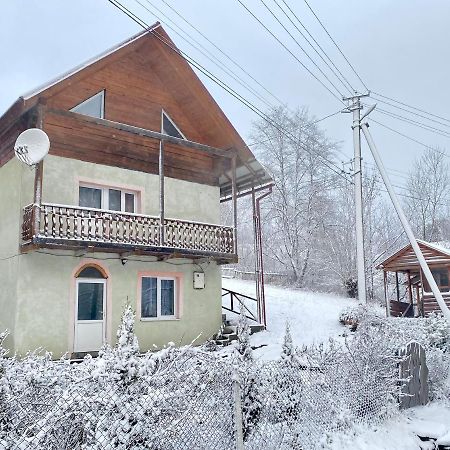 Карпатський Будинок Apartamento Izki Exterior foto